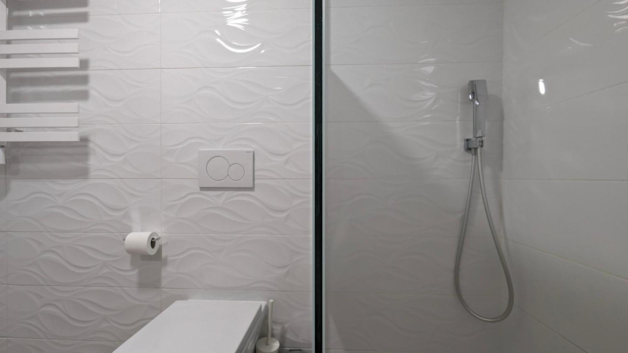 Esmeralda Sea Front Apartment بينايدورم المظهر الخارجي الصورة