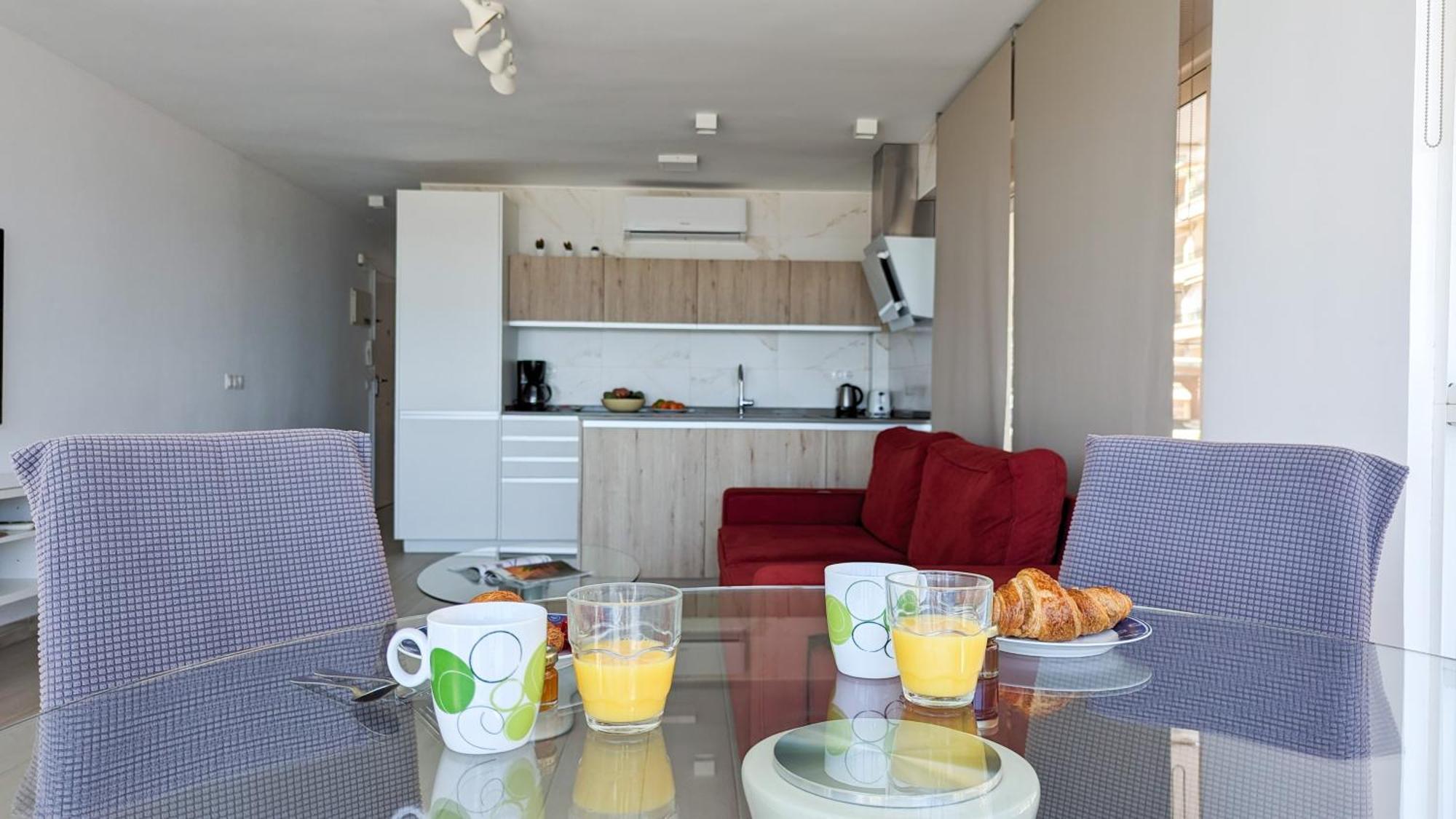 Esmeralda Sea Front Apartment بينايدورم المظهر الخارجي الصورة